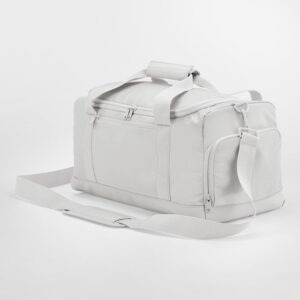 Training-Holdall-bag-med-logo-Ice-Grey