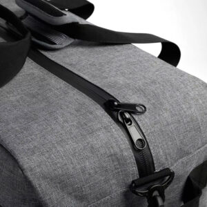 Urban-Travel-Bag-med-logo-detalj-